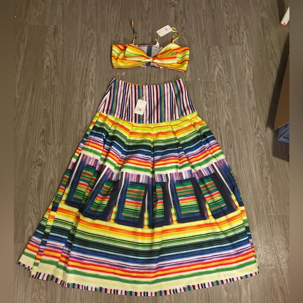 Long skirt w/matching crop top size large NWT's
